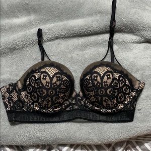 Black lace Victoria’s Secret bra